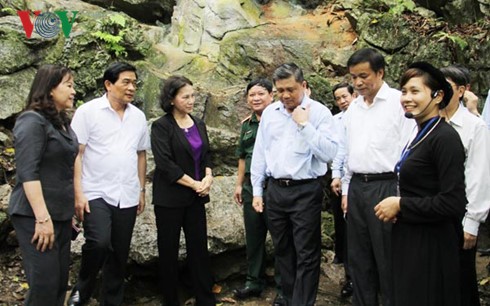  Chủ tịch Quốc hội Nguyễn Thị Kim Ngân thăm và làm việc tại tỉnh Cao Bằng - ảnh 2